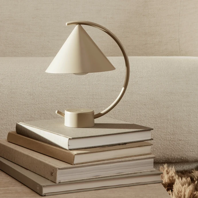 Designová stmívatelná lampa Meridian Cashmere