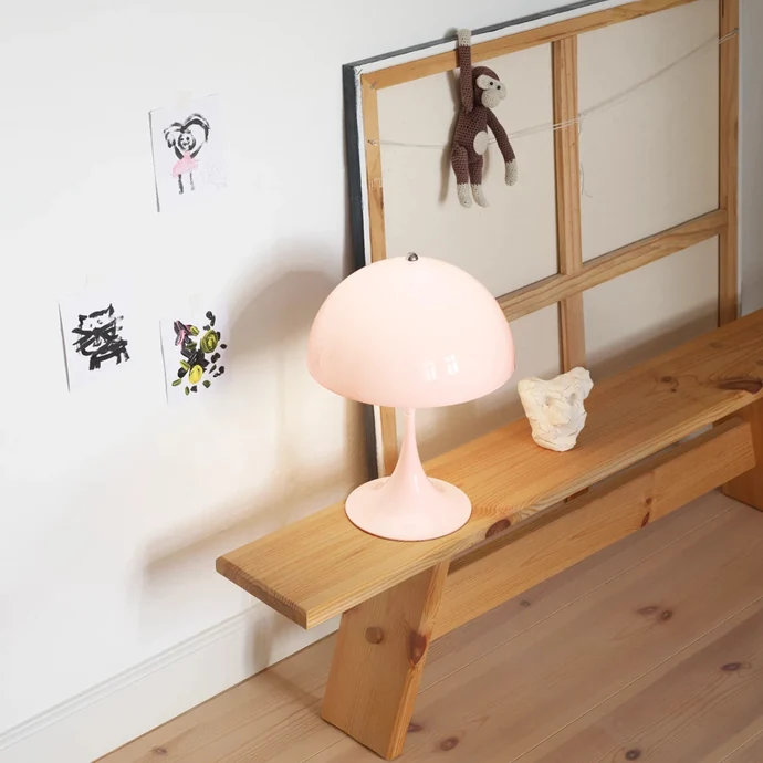 Přenosná lampa Panthella 250 V3 Opal Pale Rose