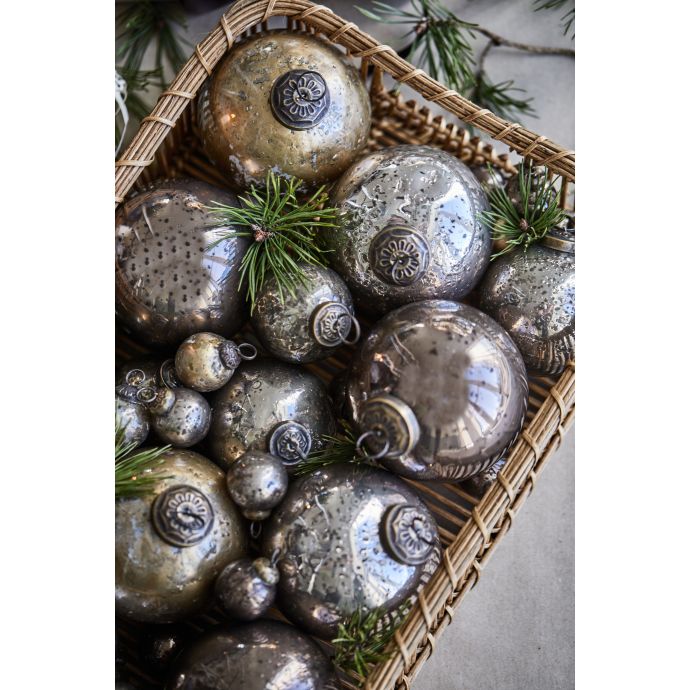 Vánoční baňka Pebbled Silver Look