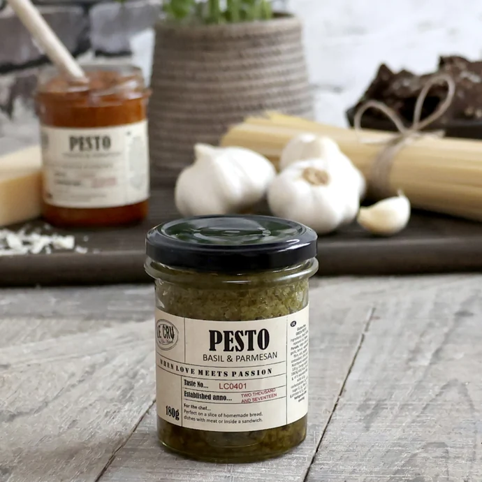 Bazalkové pesto s parmezánem 180 g