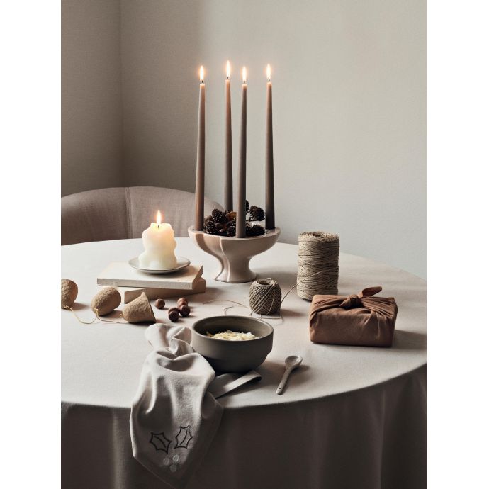 Vyšívaný ubrousek Fryd Light Warm Grey - set 4 ks