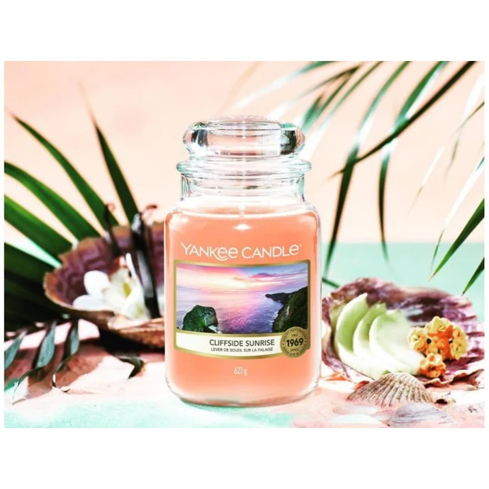 Svíčka Yankee Candle 104g - Cliffside Sunrise