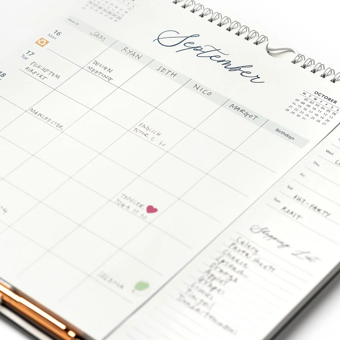 Rodinný týdenní kalendář s propiskou Sage 2024/25