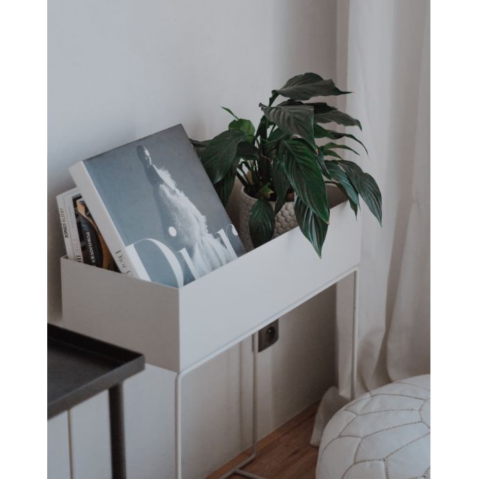 Designový truhlík na stojanu Light Grey