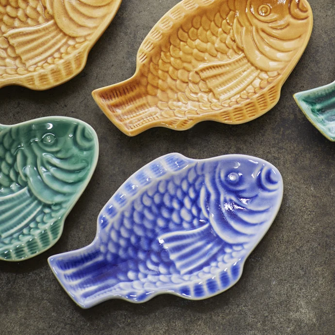 Kameninový talířek ve tvaru ryby Blue