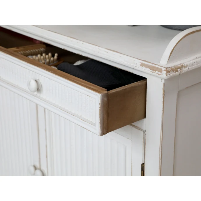 Dřevěná vintage komoda Antique White