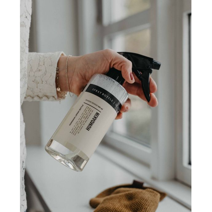 Plastová lahev s rozprašovačem 500 ml