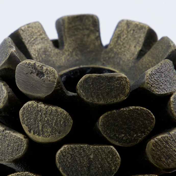 Kovový svícen Pine Cone Antique Brass