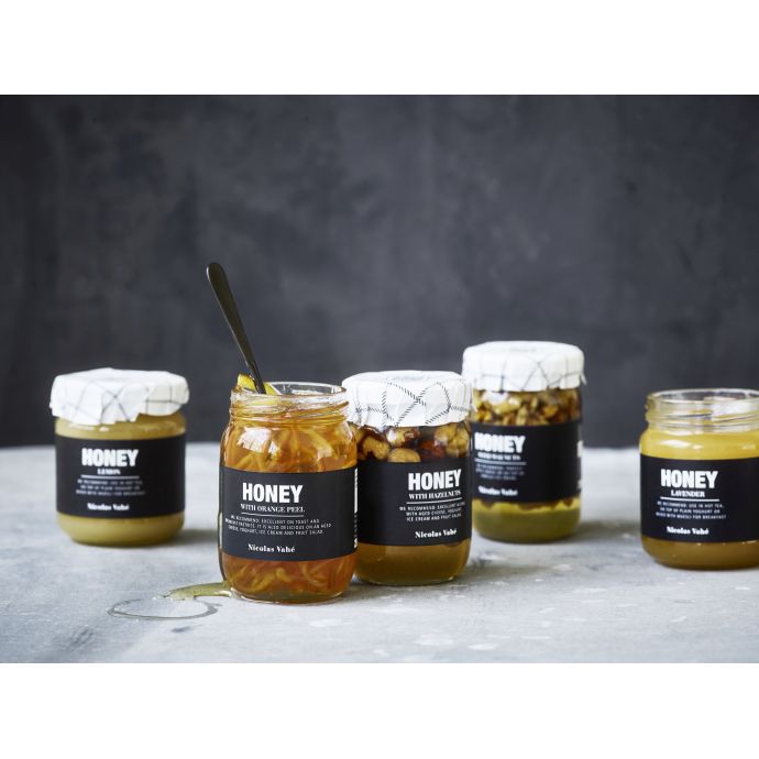 Med s vlašskými ořechy 250 g