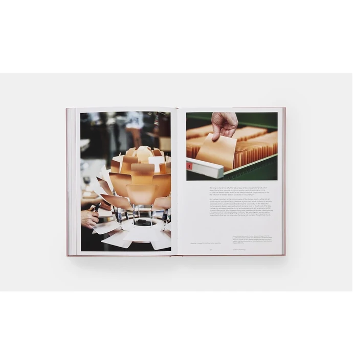 Kniha – Louis Poulsen - First House of Light