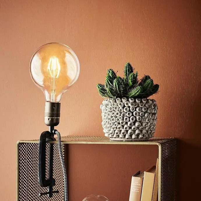 Stolní lampa s upínacím šroubem Clamp