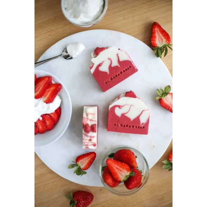 Designové mýdlo Strawberry & Cream