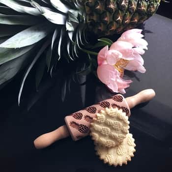 Embosovaný váleček na těsto Pineapples - malý