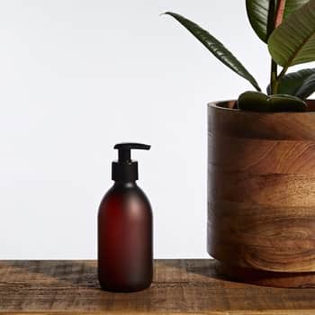 Plastový zásobník na mýdlo s pumpičkou Amber Matte 300 ml