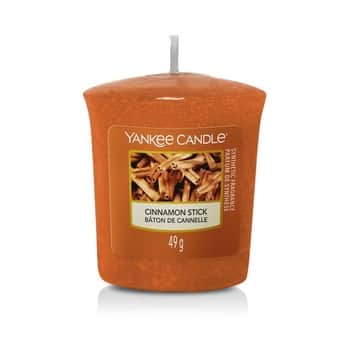 Votívna sviečka Yankee Candle 49g - Cinnamon Stick