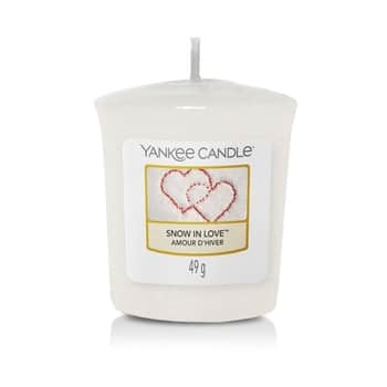 Votívna sviečka Yankee Candle - Snow in Love