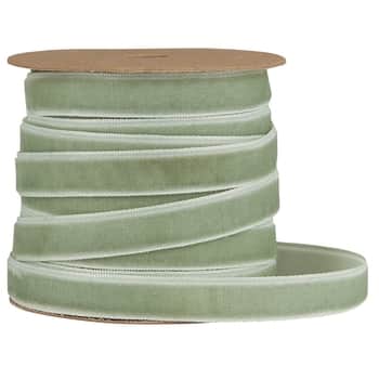 Sametová stuha na špulce Dusty Green - 10 m
