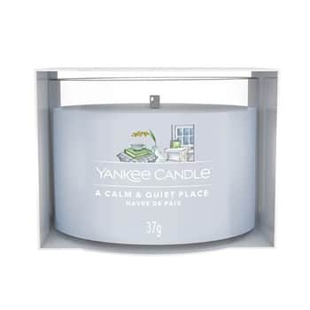 Votivní svíčka ve skle Yankee Candle - Calm & Quiet Place