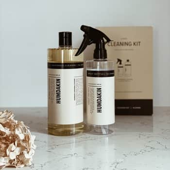 Univerzální čistič Natural 1 l + rozprašovač Cleaning Kit